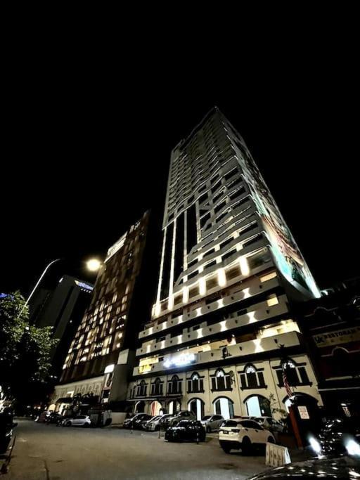 Rumah tetamu #221 M101 Dang Wangi Klcc View Pool By Livin Kuala Lumpur